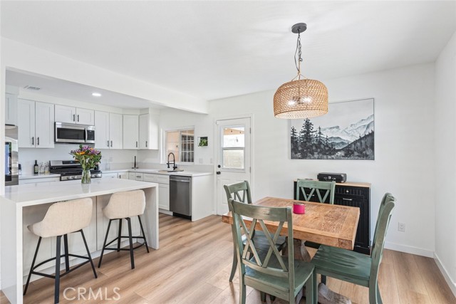 Detail Gallery Image 14 of 36 For 5651 Magnolia Ave, Rialto,  CA 92377 - 3 Beds | 2 Baths