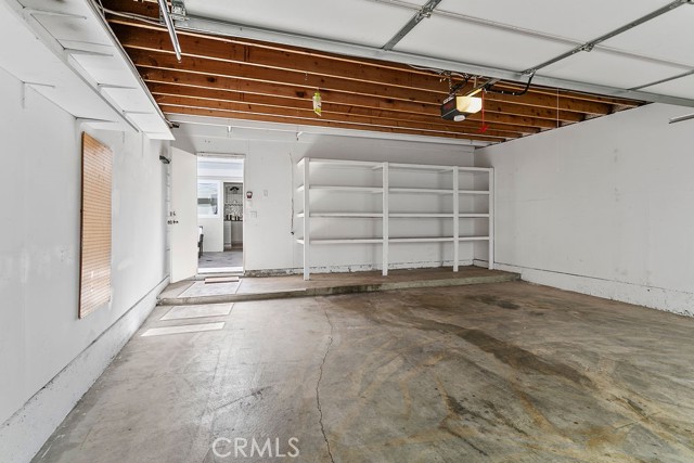 21 Morena, Irvine CA: https://media.crmls.org/medias/a9cca5c4-ab06-4df3-9023-d85a17850a4c.jpg