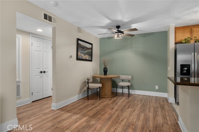 Detail Gallery Image 6 of 28 For 2350 Del Mar Way #203,  Corona,  CA 92882 - 1 Beds | 1 Baths