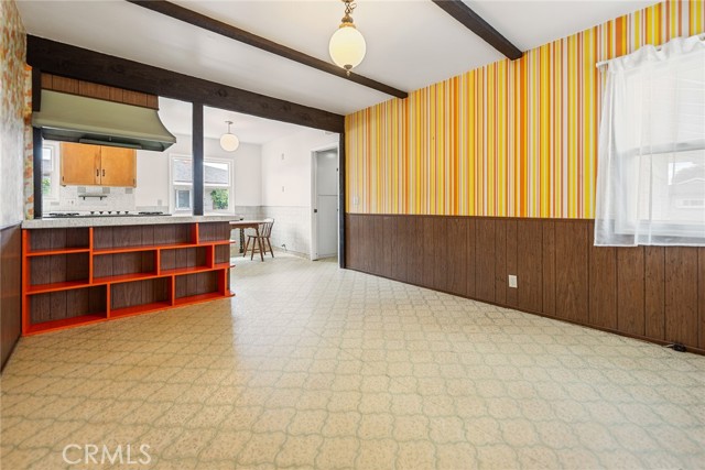 9301 Dewey Drive, Garden Grove CA: https://media.crmls.org/medias/a9ce81c6-15a3-4959-b31c-2fe67a877da8.jpg