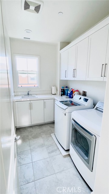 Detail Gallery Image 27 of 35 For 358 Pinnacle Dr, Lake Forest,  CA 92630 - 5 Beds | 4 Baths