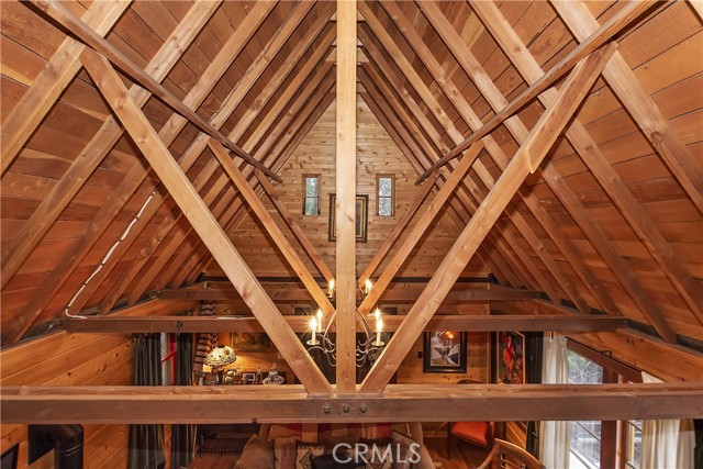 Detail Gallery Image 26 of 31 For 529 West Victoria Ct, Lake Arrowhead,  CA 92352 - 2 Beds | 1 Baths