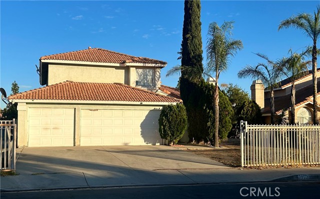 Detail Gallery Image 1 of 25 For 16350 Skywood Ct, Moreno Valley,  CA 92551 - 5 Beds | 2/1 Baths