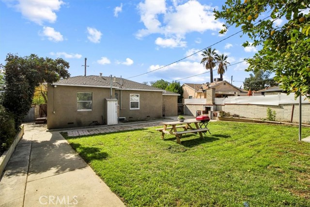 14025 Lanark Street photo 8