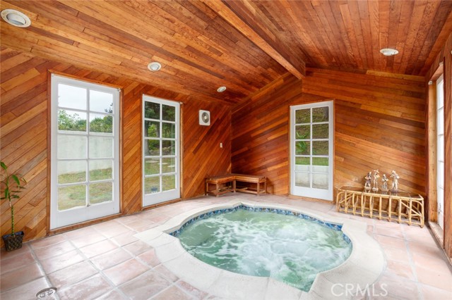 40 Club View Lane, Rolling Hills Estates, California 90274, 5 Bedrooms Bedrooms, ,3 BathroomsBathrooms,Residential,Sold,Club View,PW22062532