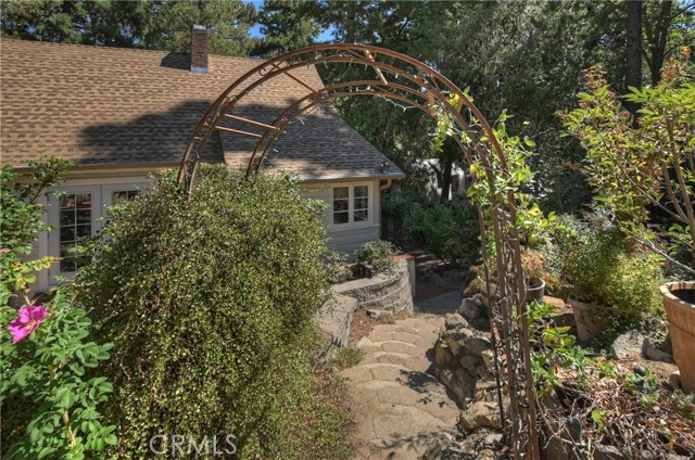 Detail Gallery Image 28 of 39 For 22911 Crest Forest Dr, Crestline,  CA 92325 - 3 Beds | 2/1 Baths