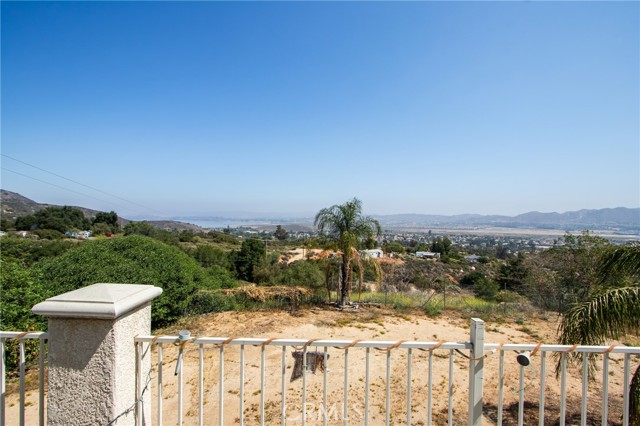 35050 Margo Road, Lake Elsinore CA: https://media.crmls.org/medias/a9d155c9-b24d-4767-bcc9-341615244966.jpg