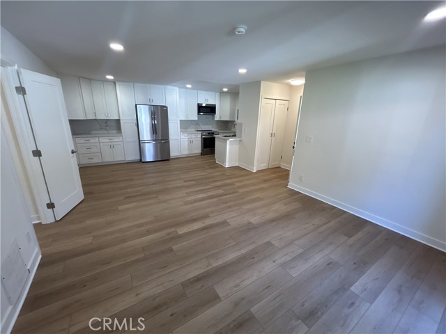 2511 W Sunflower Avenue, Santa Ana CA: https://media.crmls.org/medias/a9d1e6a6-a53e-4100-945b-e6dfa90cf920.jpg