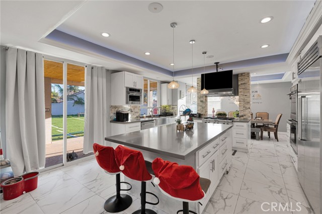 Detail Gallery Image 15 of 56 For 10180 via Pescadero, Moreno Valley,  CA 92557 - 4 Beds | 3 Baths