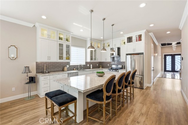 Detail Gallery Image 16 of 48 For 6450 Teesdale Ave, North Hollywood,  CA 91606 - 3 Beds | 3 Baths