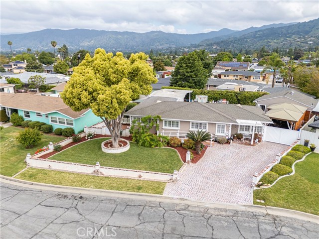 2033 E Duell Street, Glendora CA: https://media.crmls.org/medias/a9d255da-cae4-4719-b6e6-5cfe384081cc.jpg