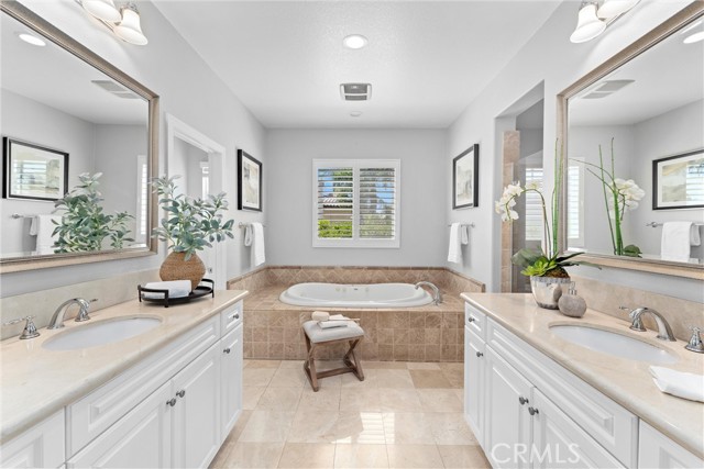 Detail Gallery Image 22 of 55 For 400 Hudson Dr, Tustin,  CA 92782 - 5 Beds | 4 Baths