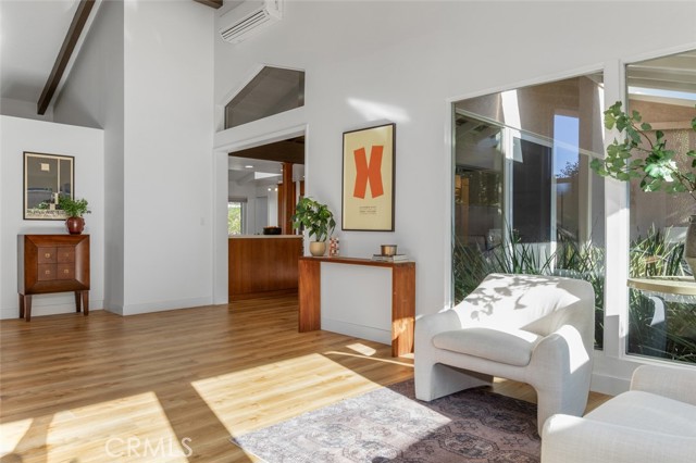 Detail Gallery Image 7 of 64 For 5360 E El Jardin St, Long Beach,  CA 90815 - 4 Beds | 3 Baths