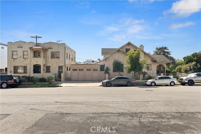 4214 Rosewood, Los Angeles CA: https://media.crmls.org/medias/a9d2f9c6-f787-4a57-8553-9024f396f22c.jpg