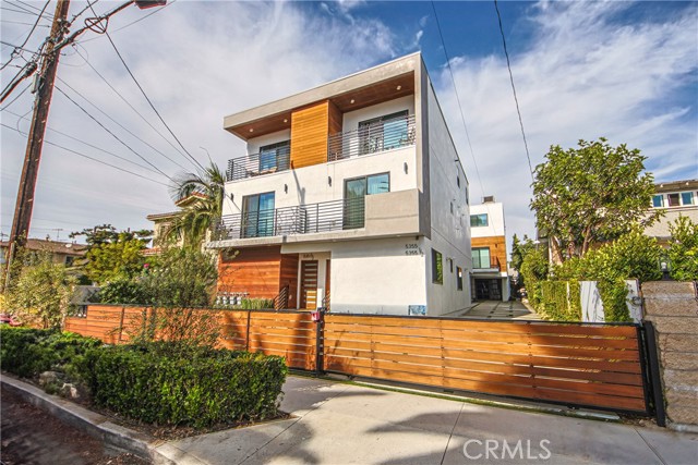 Front Image Thumbnail for CRBB26015632