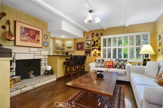 Detail Gallery Image 16 of 32 For 13943 Margate St, Sherman Oaks,  CA 91401 - 4 Beds | 3 Baths