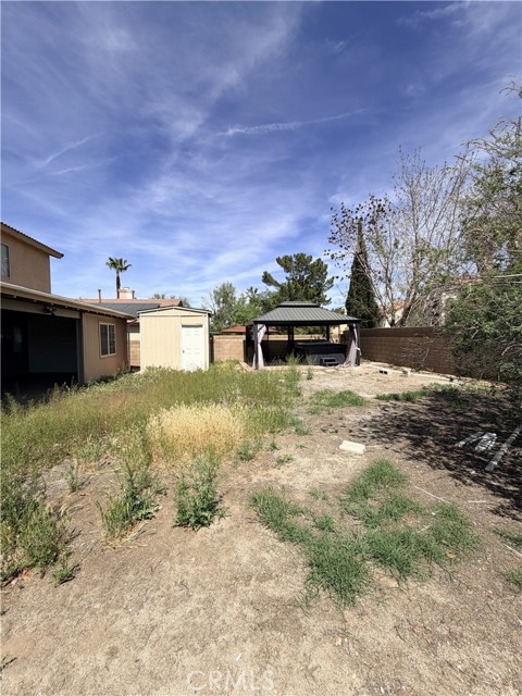 Detail Gallery Image 7 of 8 For 43922 Fallon Dr, Lancaster,  CA 93535 - 4 Beds | 3 Baths