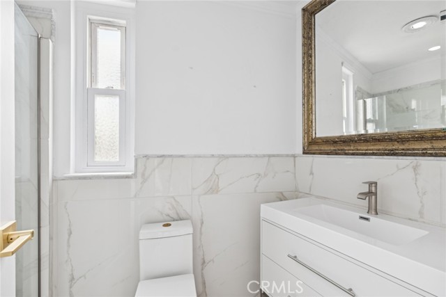 Detail Gallery Image 5 of 8 For 245 Aster St #7,  Laguna Beach,  CA 92651 - 2 Beds | 1 Baths