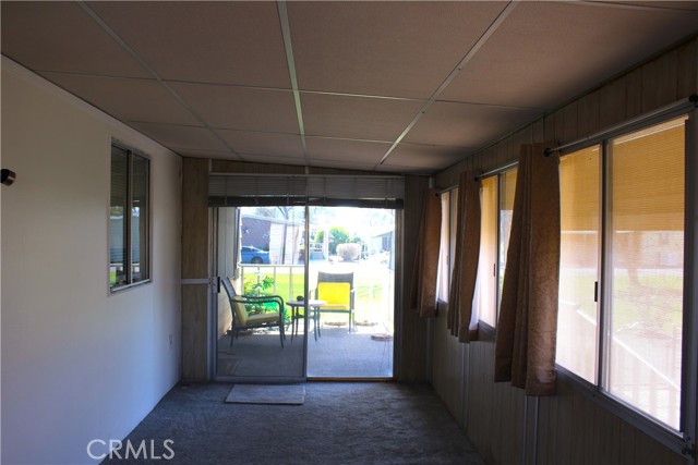 5001 W Florida Avenue, Hemet CA: https://media.crmls.org/medias/a9d4f41f-008e-49aa-831a-36cdb8fa1391.jpg