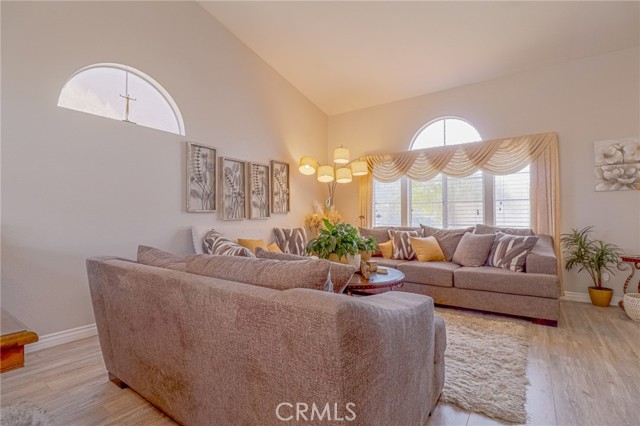 Detail Gallery Image 6 of 30 For 2965 Greenbriar Dr, Ontario,  CA 91761 - 5 Beds | 3 Baths