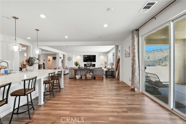 3969 Eliopulos Ranch Drive, Palmdale CA: https://media.crmls.org/medias/a9d51269-9ab0-4df7-bac1-463cfe4d4d3c.jpg
