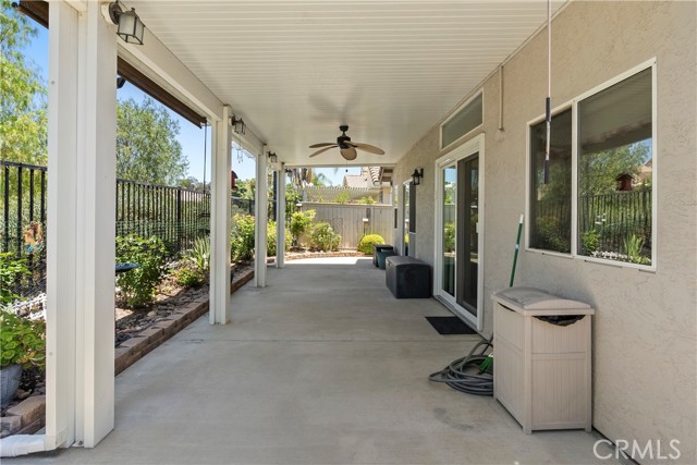 23998 Via Astuto, Murrieta CA: https://media.crmls.org/medias/a9d561b8-71b8-4650-996b-be194301bb92.jpg