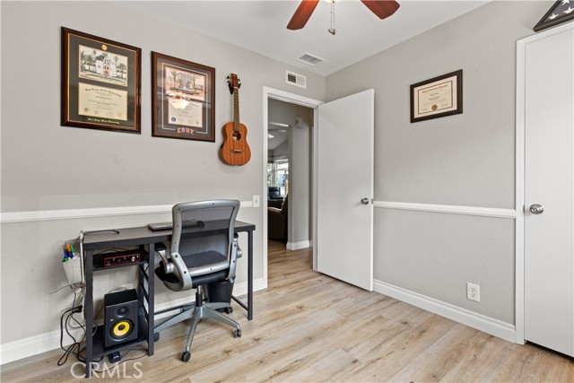 Image 16 of 27 For 24671 Tabuenca