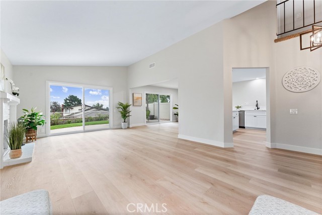 Detail Gallery Image 3 of 8 For 3620 Sherwood Dr, Yorba Linda,  CA 92886 - 3 Beds | 3 Baths