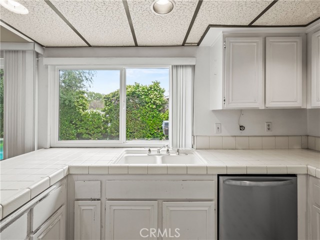 Detail Gallery Image 25 of 55 For 25582 Old Course Way, Valencia,  CA 91355 - 4 Beds | 3 Baths