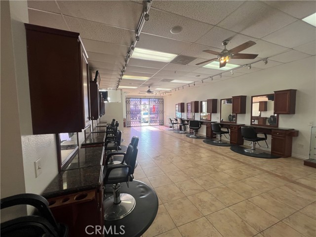 17250 Foothill Boulevard, Fontana, California 92335, ,Commercial Lease,For Rent,17250 Foothill Boulevard,CRIV24234703