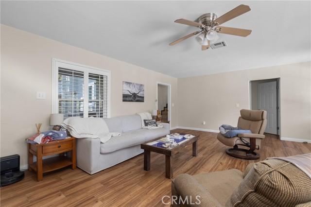 Detail Gallery Image 4 of 27 For 5525 Whispering Pines Ln, Paso Robles,  CA 93446 - 2 Beds | 2 Baths