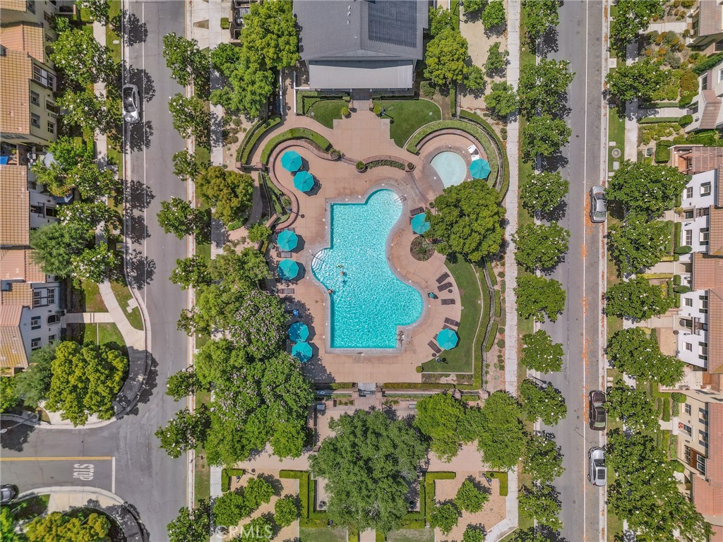 https://media.crmls.org/medias/a9d9dde4-488f-4e7b-87f8-66a2a46ce60a.jpg?preset=X-Large