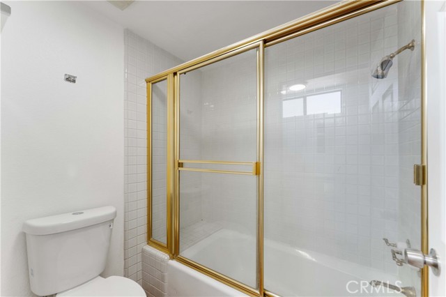 Detail Gallery Image 27 of 46 For 1230 E Ocean, Long Beach,  CA 90802 - 3 Beds | 3 Baths