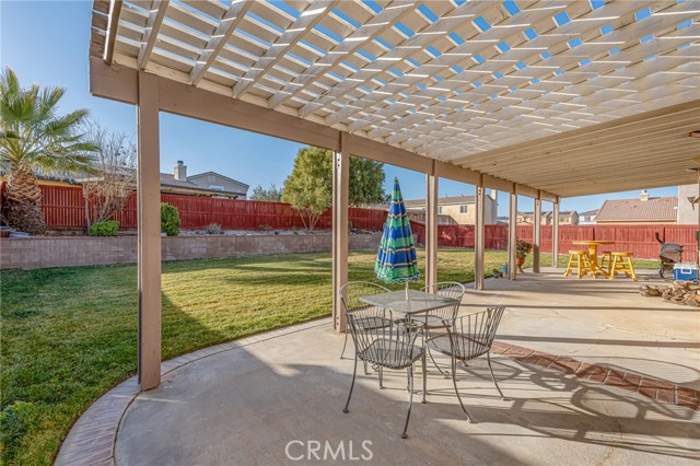 Detail Gallery Image 9 of 35 For 15158 Biltmore St, Adelanto,  CA 92301 - 4 Beds | 2/1 Baths