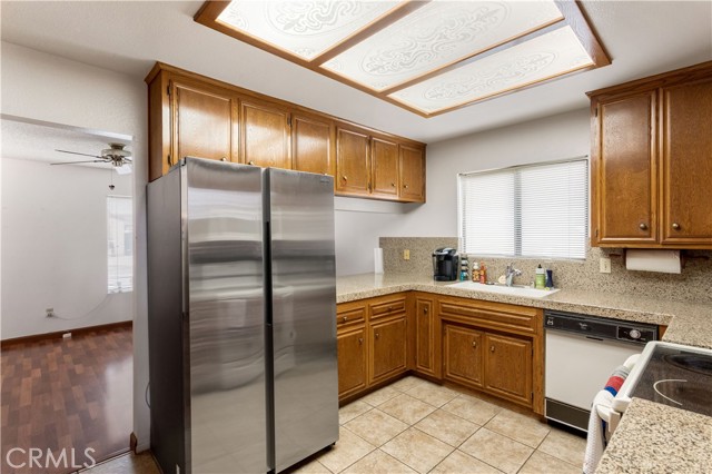 Detail Gallery Image 2 of 15 For 3093 Oradon, Hemet,  CA 92545 - 2 Beds | 2 Baths