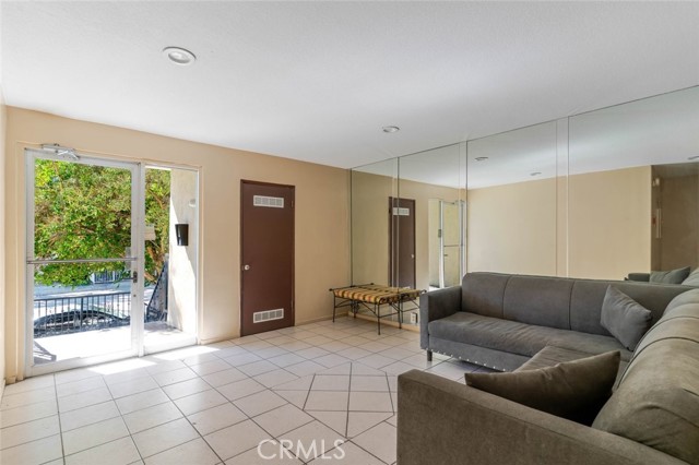Detail Gallery Image 24 of 38 For 13543 Moorpark St #7,  Sherman Oaks,  CA 91423 - 2 Beds | 2 Baths