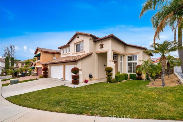 16139 Crooked Creek Court, Chino Hills CA: https://media.crmls.org/medias/a9dbe8c1-e545-4f9d-bac5-60d239d63b78.jpg