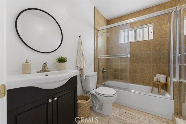 Detail Gallery Image 12 of 24 For 1732 W 65th, Los Angeles,  CA 90047 - 3 Beds | 2 Baths