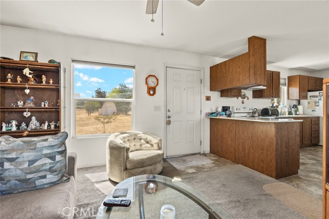 6197 County Road 4, Orland CA: https://media.crmls.org/medias/a9dcad59-0af4-4943-a785-1454b59e3042.jpg