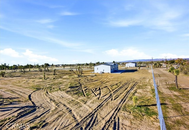 Detail Gallery Image 4 of 35 For 12012 Lager Rd, Phelan,  CA 92371 - 4 Beds | 2 Baths