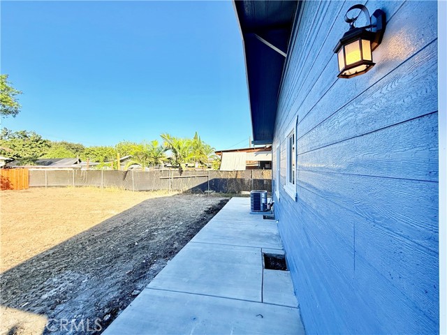 Detail Gallery Image 25 of 27 For 423 E Adams, Santa Ana,  CA 92707 - 4 Beds | 2 Baths