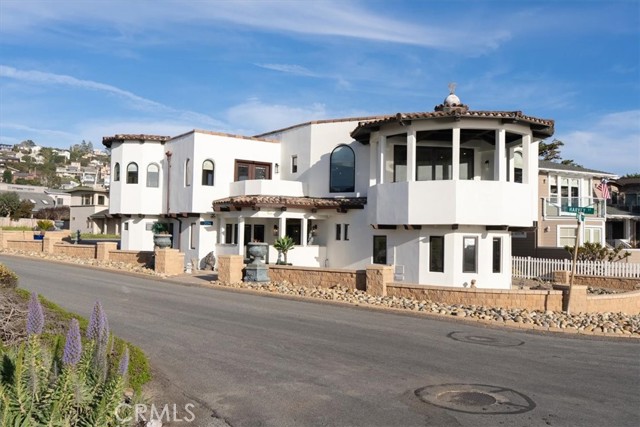 Detail Gallery Image 6 of 59 For 2090 Sherwood, Cambria,  CA 93428 - 4 Beds | 4/1 Baths