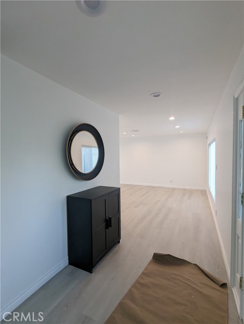 Detail Gallery Image 8 of 16 For 22253 Criswell St, Woodland Hills,  CA 91303 - 3 Beds | 2 Baths