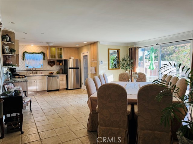 24308 Highlander, West Hills CA: https://media.crmls.org/medias/a9ddf2a9-9aa2-4fd7-a603-62d82d7537a3.jpg