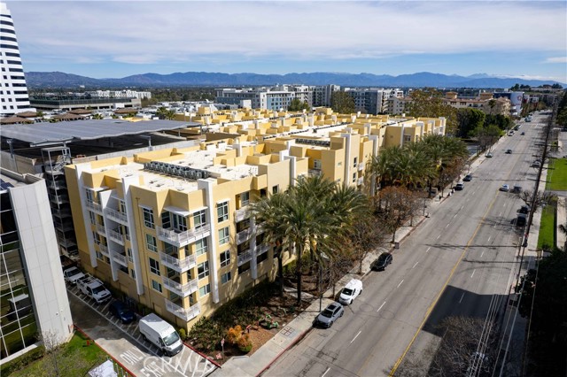 Detail Gallery Image 61 of 64 For 21301 Erwin St #237,  Woodland Hills,  CA 91367 - 2 Beds | 2 Baths