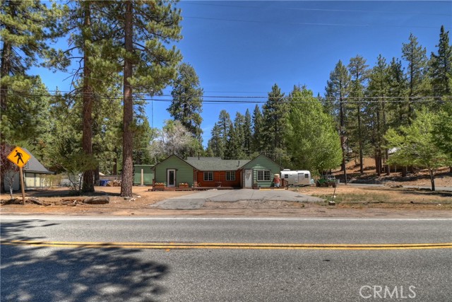 Detail Gallery Image 48 of 49 For 39234 N Shore Dr, Fawnskin,  CA 92333 - 2 Beds | 1/1 Baths