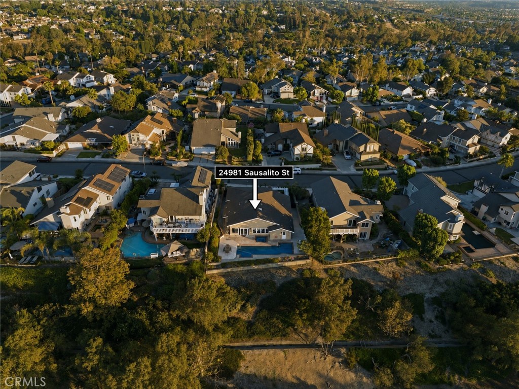 https://media.crmls.org/medias/a9e03425-e158-4e8f-bffd-a63274f7af7e.jpg?preset=X-Large