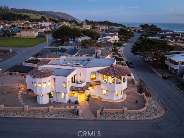 Detail Gallery Image 3 of 59 For 2090 Sherwood, Cambria,  CA 93428 - 4 Beds | 4/1 Baths