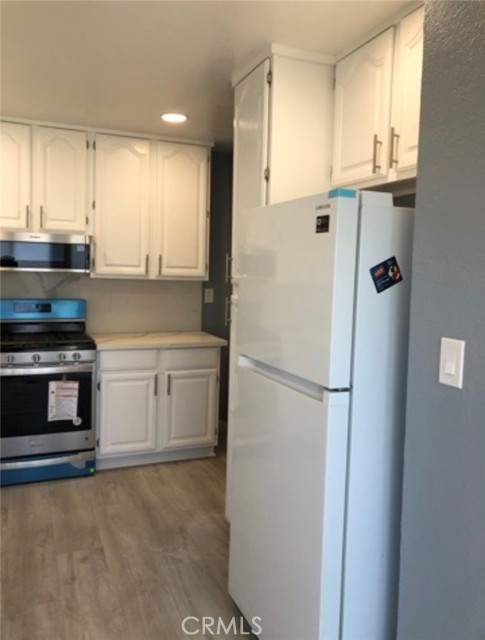 Detail Gallery Image 8 of 25 For 648 N Quince, Rialto,  CA 92376 - 4 Beds | 2/1 Baths