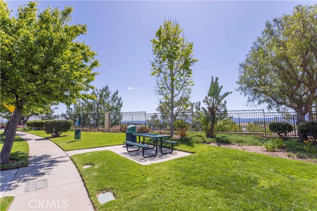 Detail Gallery Image 28 of 38 For 11480 Autumn Glen Ct, Porter Ranch,  CA 91326 - 3 Beds | 3 Baths